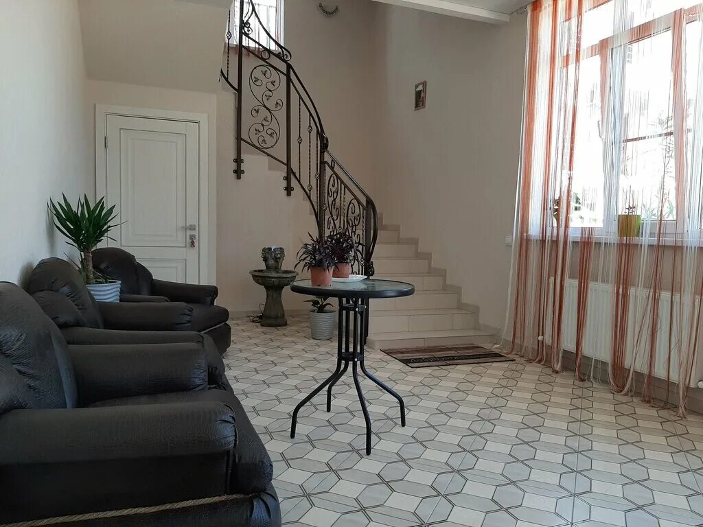 Кабардинка абрикосовая 10. Гостевой дом кабардиночка в кабардинке. Орио кабардинка гостевой. Гостевой дом родос кабардинка абрикосовая. Кабардинка родос 1.