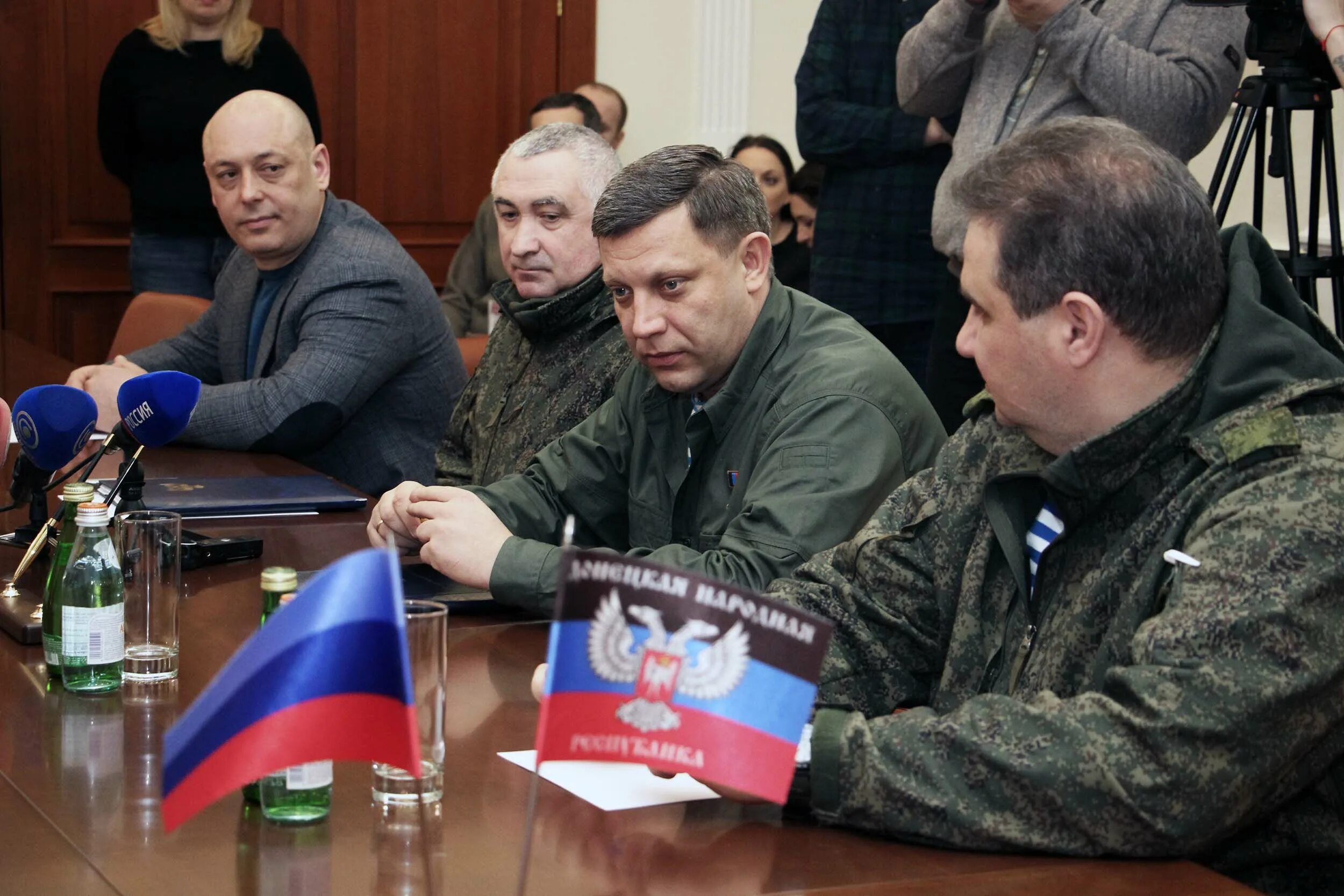 Лнр и днр отделились от украины. Гп лнр. Почему лнр. Днр и лнр хотели отделиться от украины. Почему лнр.