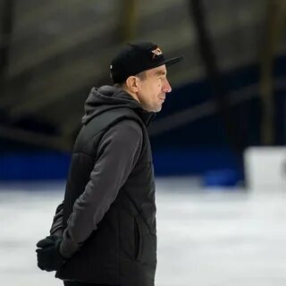 Ушел с поста тренера