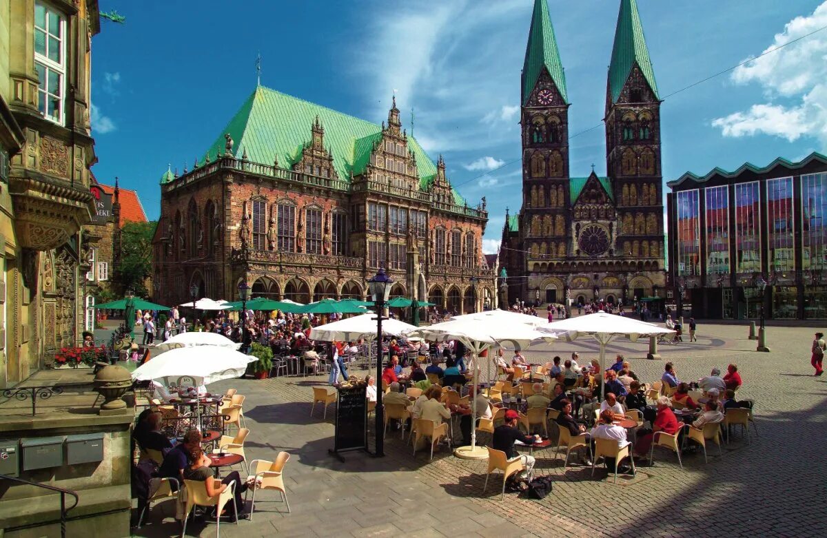 Город бремен страна. Марктплатц Бремен. Bremen город в Германии. Город Бремен площадь. Рыночная площадь (Марктплац).