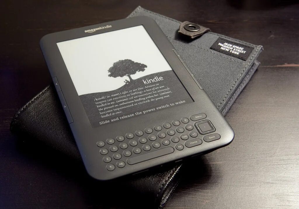 Iphone 14 Amazon Kindle. "Amazon Kindle 3" чехол. Амазон Киндл 3. Amazon Kindle 4th сенсорная. Amazon reading