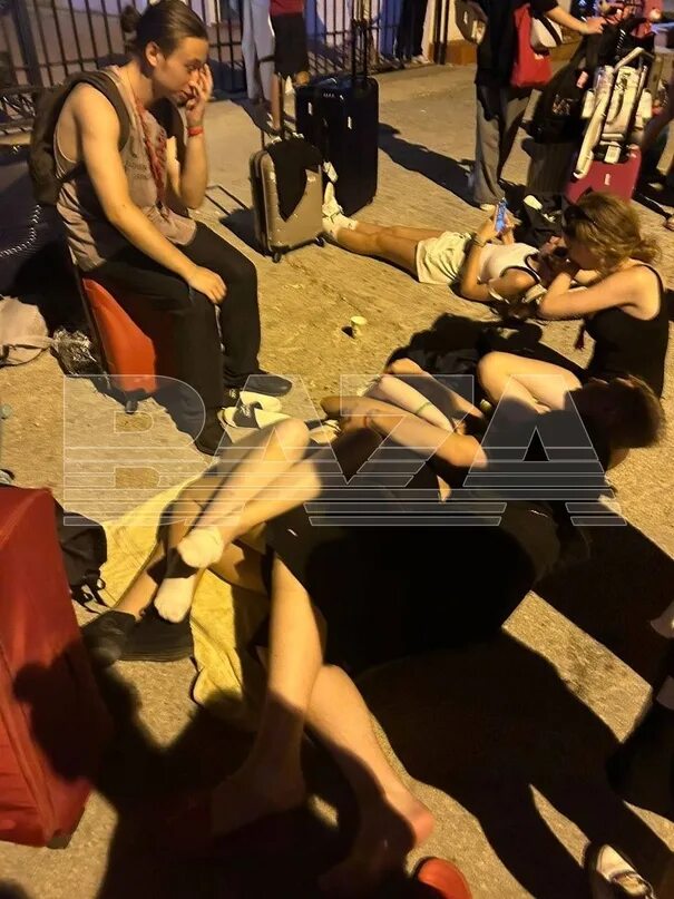 Выселили из отеля в турции. Выселение из отеля. лагерь в турции для детей. лагерь колибри.