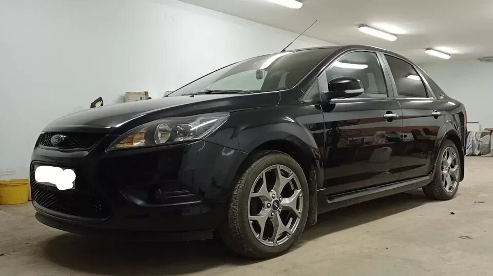 Пороги St для Ford Focus 2. Пороги "St" Ford Focus 2 4-5d (2004-2011). Пороги на Форд фокус 2 седан. Пороги на Форд фокус 2 Рестайлинг седан 2008 года. Пороги фокус 2 универсал