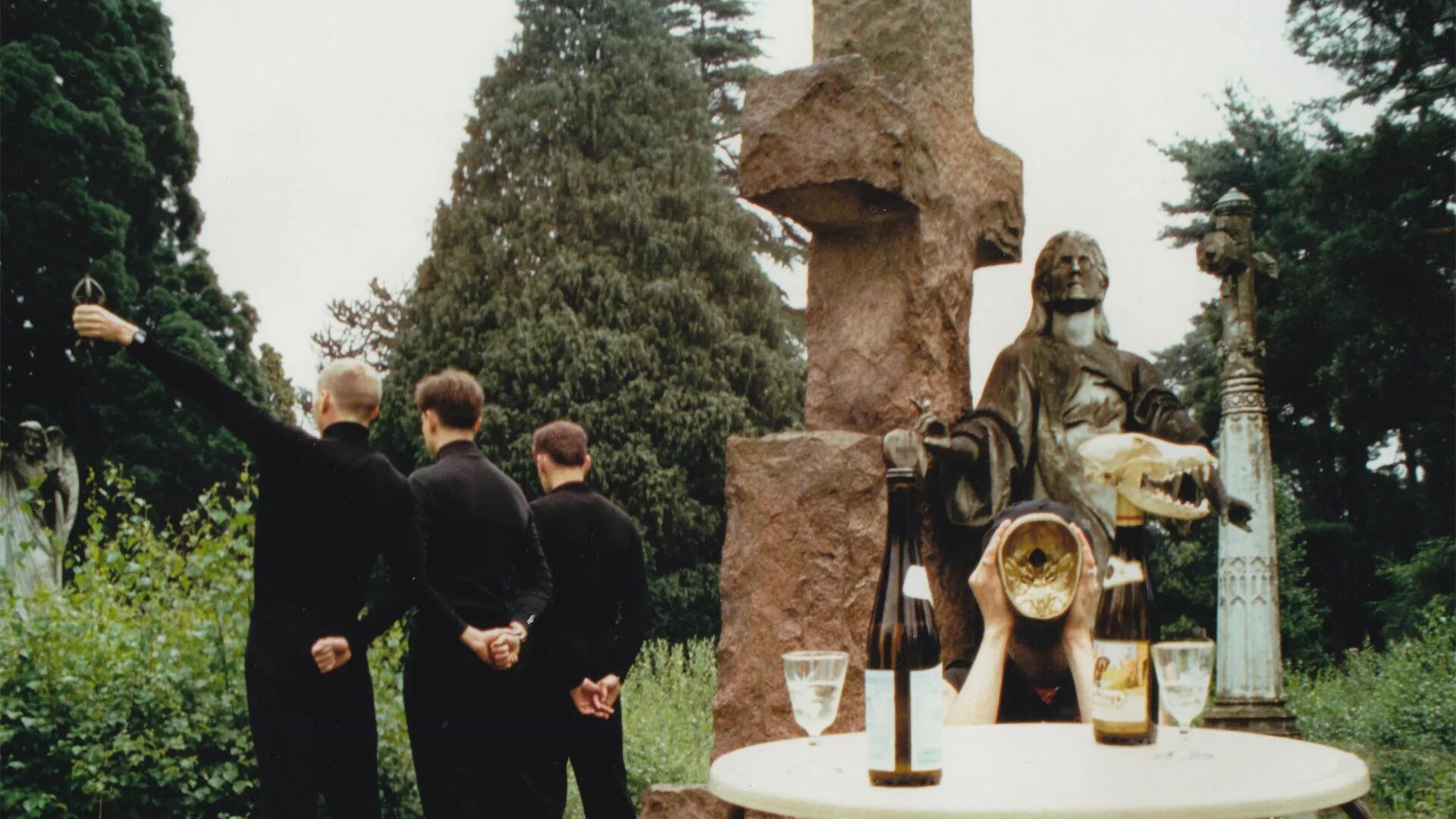 Группа Death in June 1983. Death in June обложки альбомов.