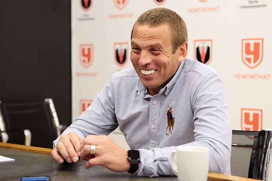 Александр Егоров полтора года рулил российскими судьями и отжигал на прессухах. 