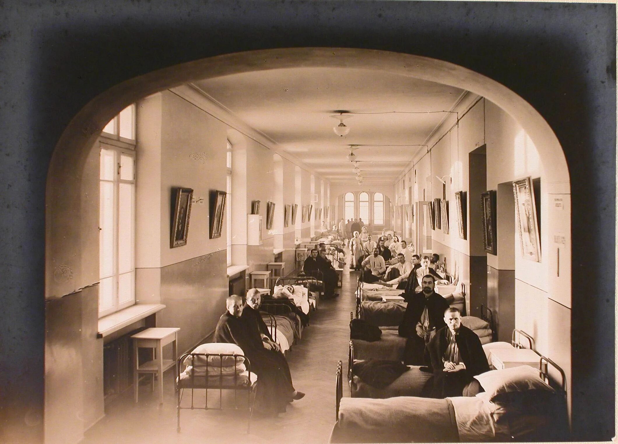 Г. Воронеж Земский госпиталь 15 1915 год. Военный коридор госпиталя ВОВ палаты. Военный госпиталь Коридов.