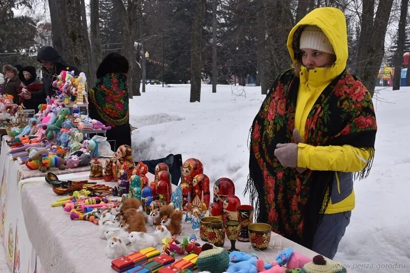 Масленица в ишиме 2024. Масленица парк Белинского Пенза. Парк Ульяновых Пенза Масленица 2022. Масленица в парке Белинского. Масленица в парке Белинского Пенза 2024.