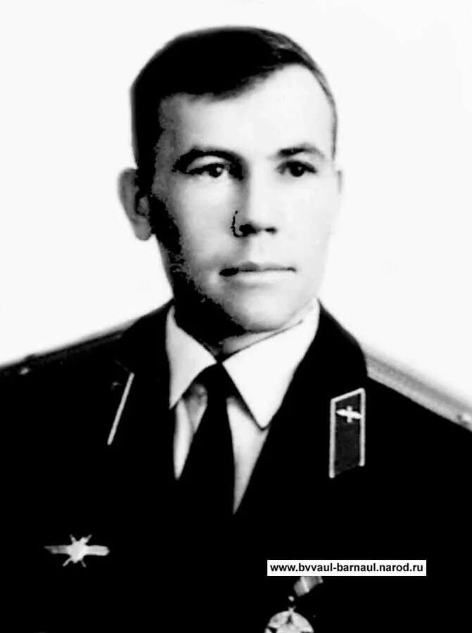 Полет на самолете новосибир. Частный пилот. Летчик новосибирск. Летчик новосибирск. Командир авиации.