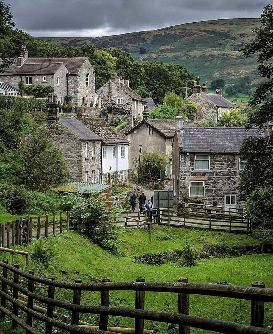 English village. Графство Девон Англия. Замки графства Девоншир Англия. Котсуолдские холмы, Англия. Графство Глостершир, Бибери.