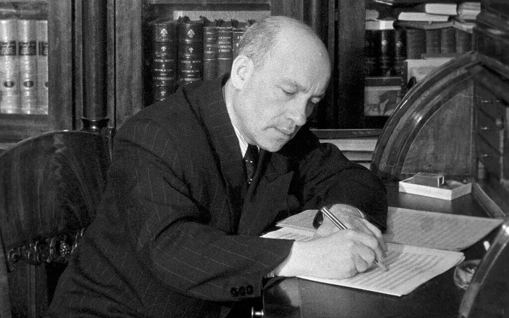 портрет исаака дунаевского композитора. и. хачатурян и шостакович. исаа к о сипович дунае вски. исаак дунаевский.