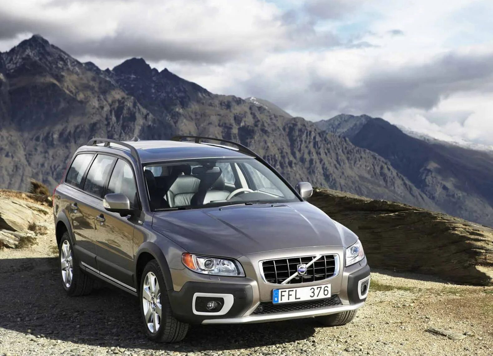 Volvo xc70 поколения. Вольво хс70. Volvo xc70 3.2. Вольво джип xc70. Volvo xc70 III.