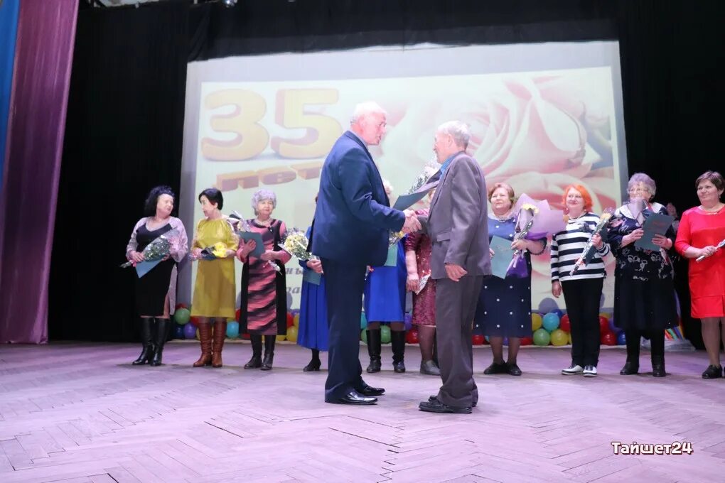 Тайшетский городской сайт. Хабаровский районный совет ветеранов. Хабаровский районный совет ветеранов 2000. Юбилей ДК. Совет ветеранов Октябрьского района Улан -Удэ.