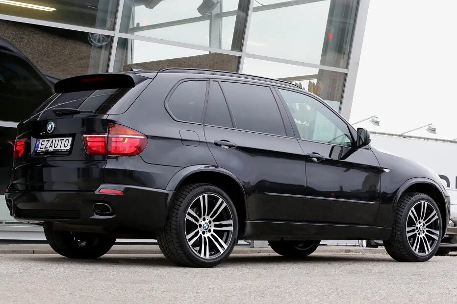 BMW e70 40d. BMW e70 Black. BMW x5 e70 40d черная. BMW e70 x5 комплект черный.