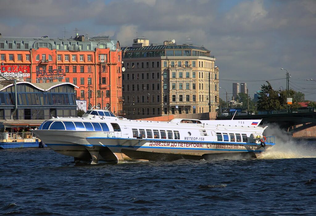 Метеор Санкт-Петербург Петергоф. Метеор 158 Санкт-Петербург. Метеор в Петергоф. Корабль Метеор Санкт-Петербург.