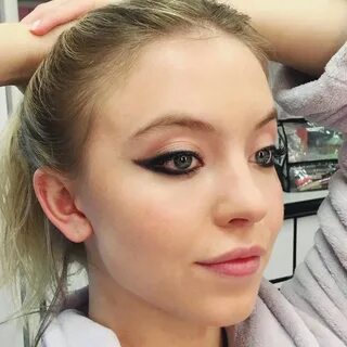 Demure makeup