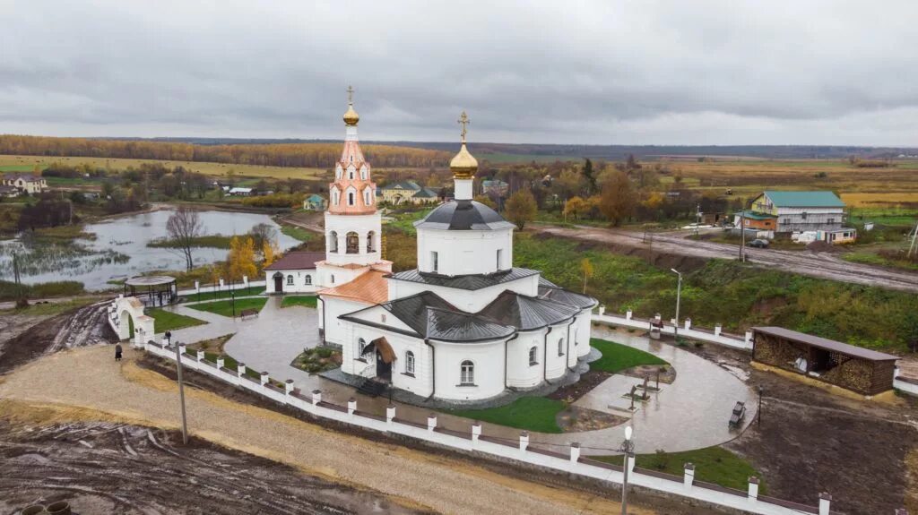 Село губино. Храм в Губино Калужская область. Губино Козельский район храм.