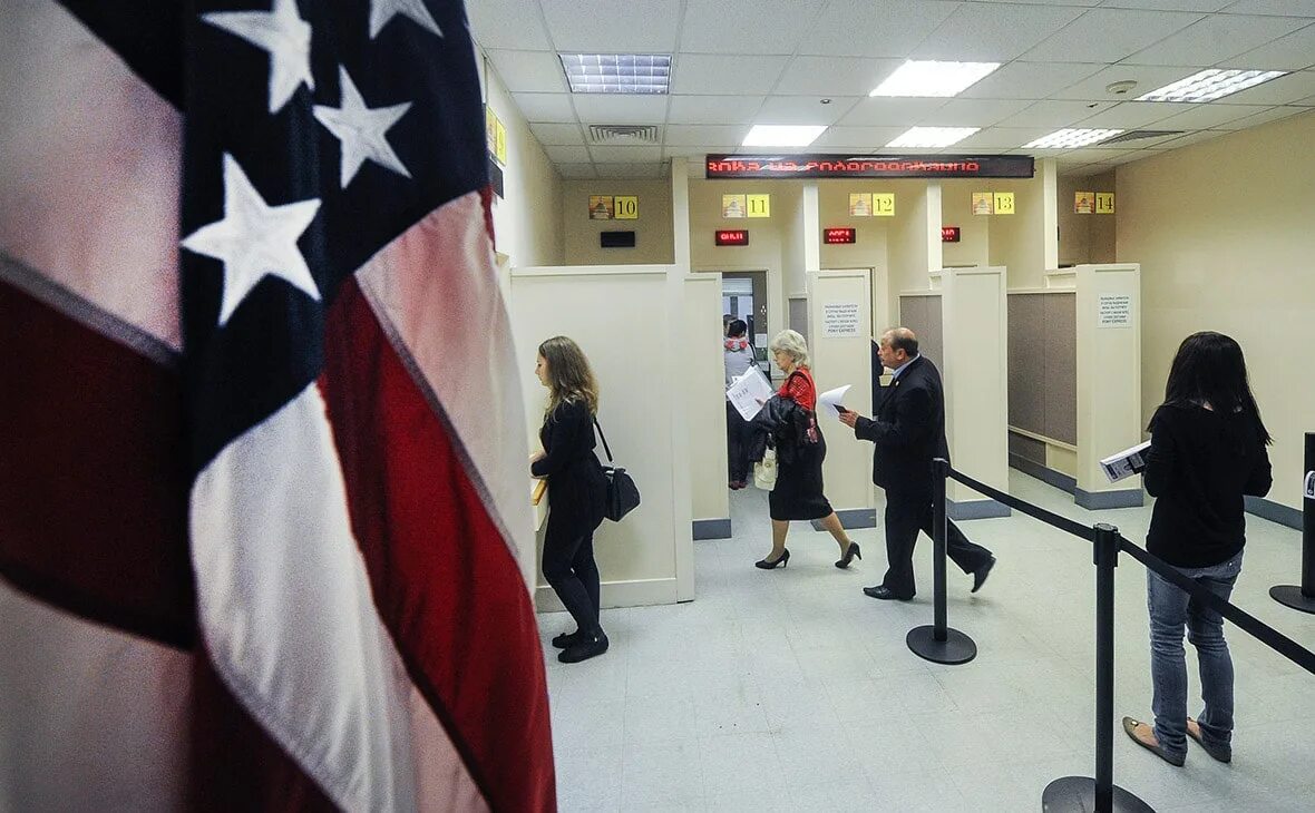 Консульство сша визы. Посольство сша внутри. посольство сша в москве внутри. американский консул в москве. посольство россии в сша внутри.