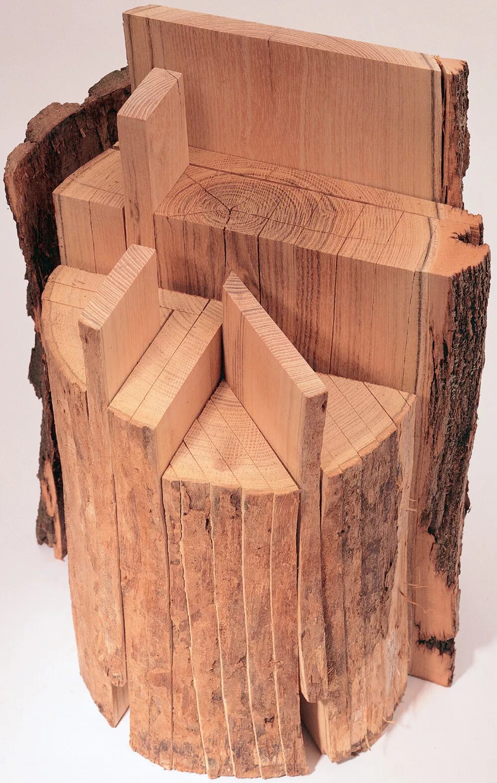 тангенциальный распил и радиальный распил. шпон дуба радиальный и тангенциальный. распил виды. тангентальный срез шпона. радиальный и тангенциальный распил древесины.