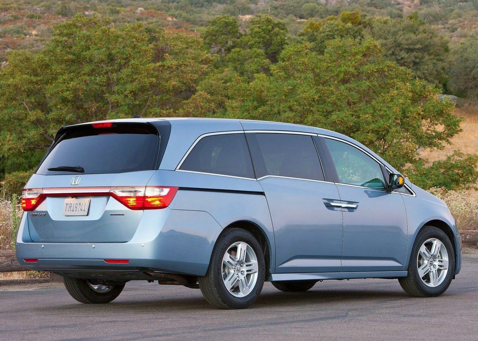 Honda минивэн 2018. Honda odyssey. Honda odyssey 2018. 4. Honda odyssey 3 2.