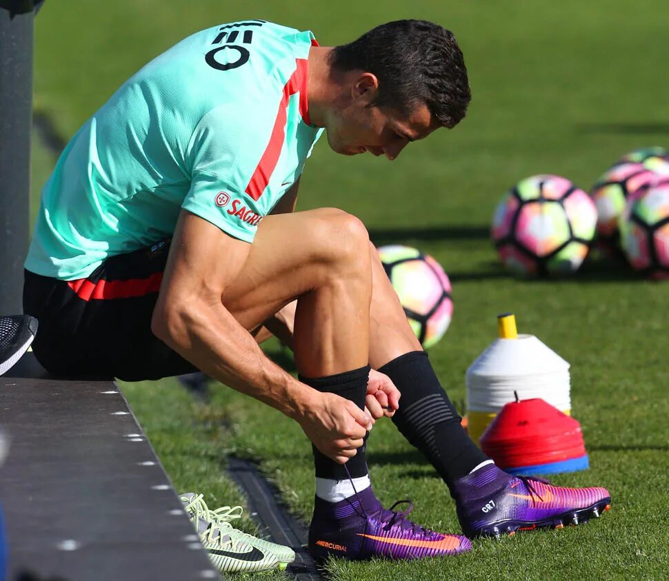 Криштиану роналду nike. Бутсы криштиану роналду. Бутсы криштиану 7. Cr7 boots nike. Бутсы криштиану роналду 2021.