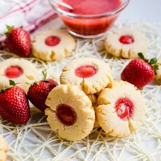 Печенье с клубникой
