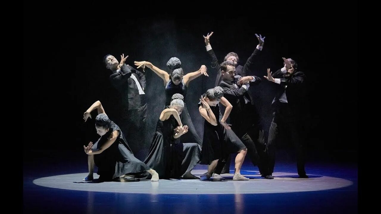 Fools dance