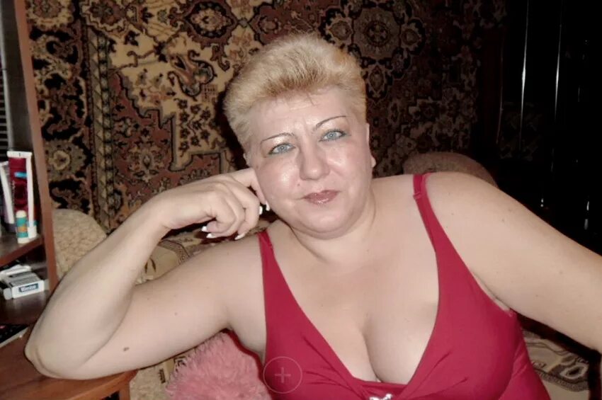 Куни толстой маме. Русские женщины в возрасте. Русские женщины за 50. Бабы в годах. Русские женщины постарше.