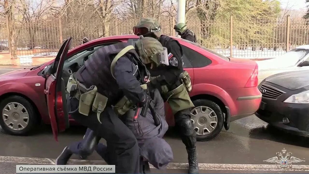Оперативная съемка. Оперативная съемка мвд. задержаны кибермошенники. оперативная видеосъемка.
