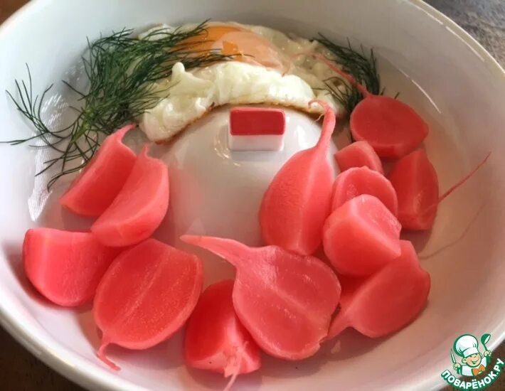 Маринованная редиска по корейски. Корейские салаты из редиса. Кимчи из редиски по-корейски. Маринованный редис по-корейски. Кимчи из редиски.