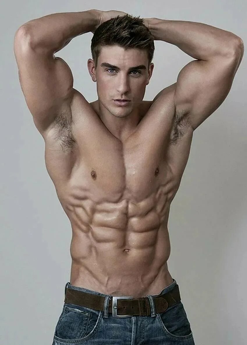 Пресс на животе. Мужской торс с кубиками. Мужской пресс. Красивое мужское тело. Парни с кубиками.