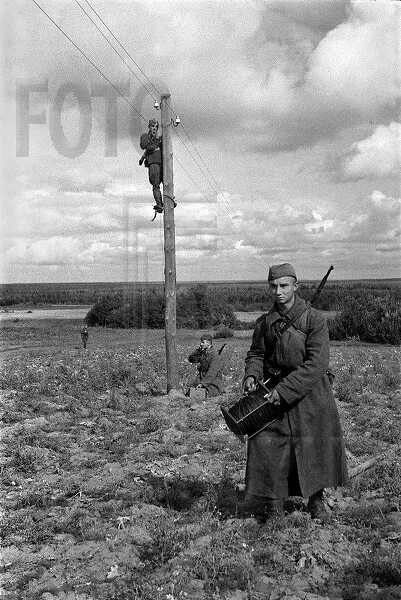 Связисты РККА. Связисты ВОВ 1941. Связисты в годы Великой Отечественной войны. Связь в ВОВ. Бои связистов