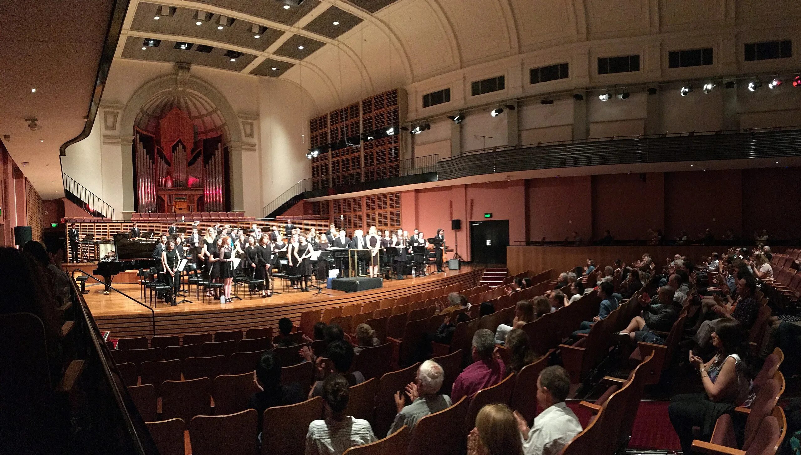 Sydney Conservatorium of Music. Консерватория в Сиднее. Сиднейская консерватория фото. Симфонческий оркестр Виндс. Orchestra de