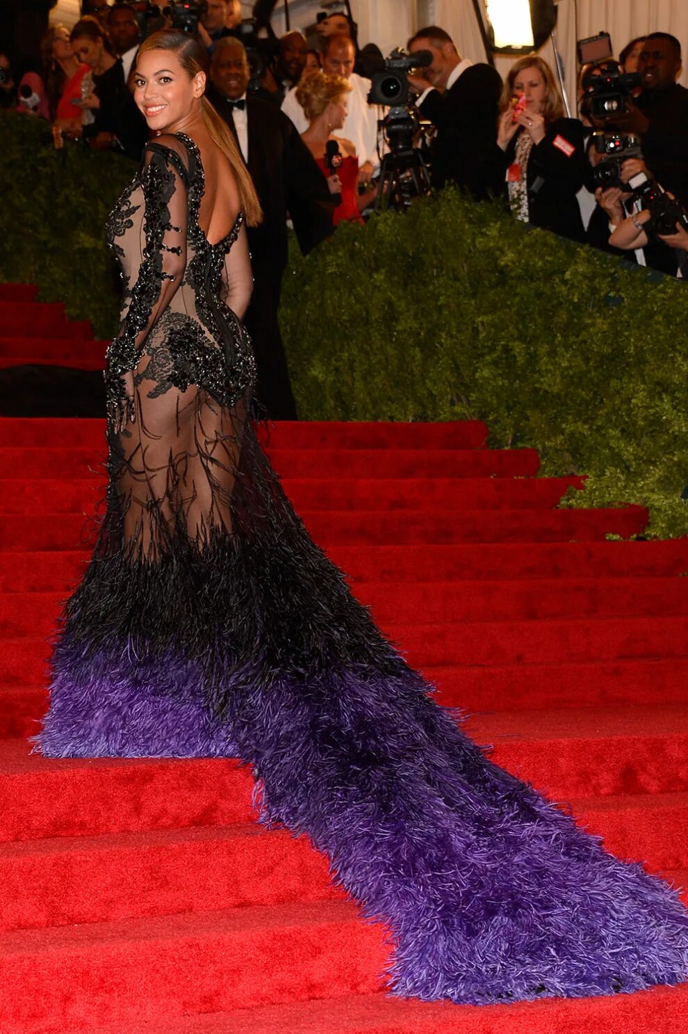 Самый эффектный. Pfeiffer beach, big sur. Селфи с небоскреба. Красивые машины. Живописный мост.