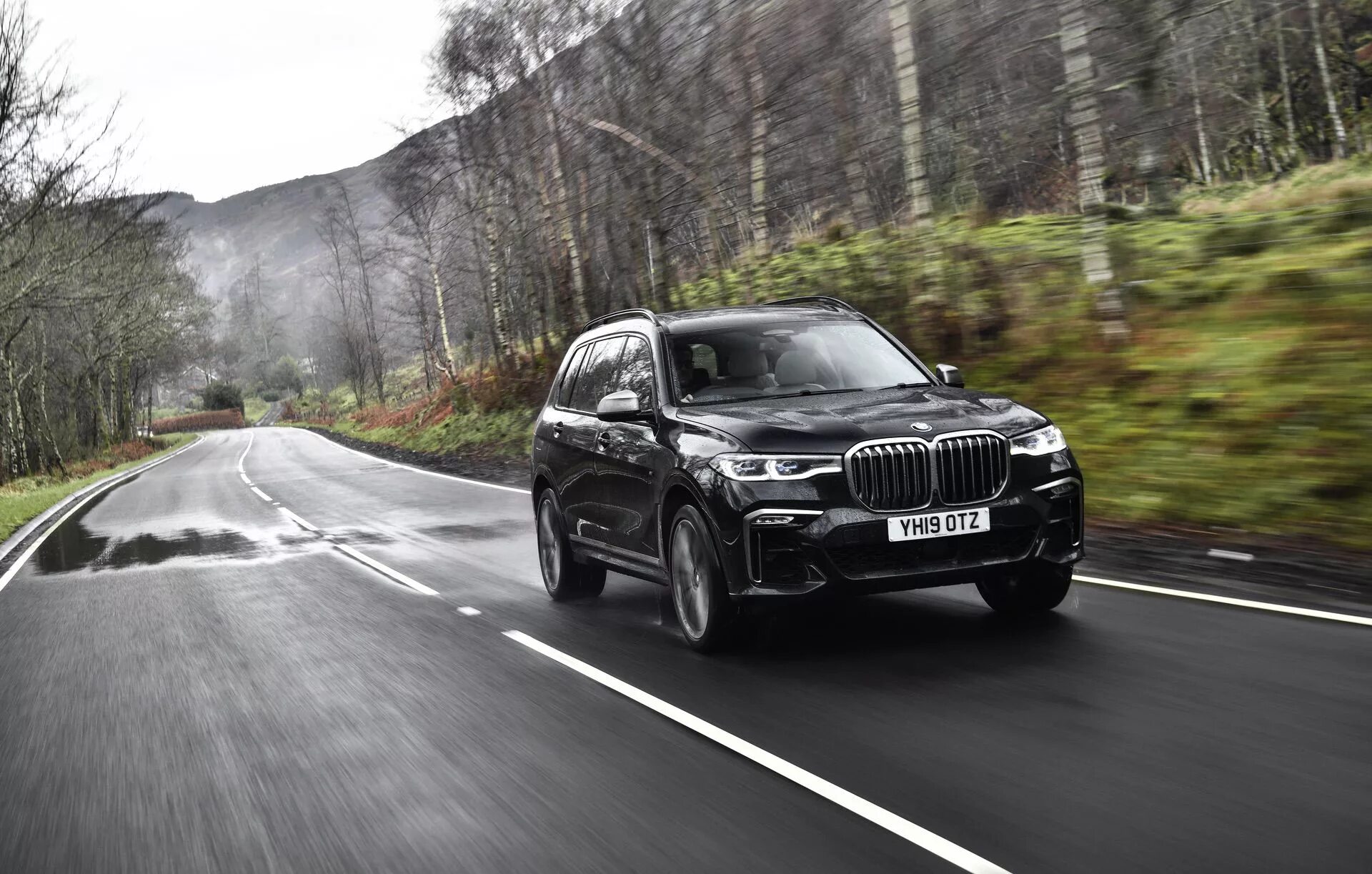 Тест драйв х7. BMW x7 m50. BMW x7 m50d 2019. BMW x7 m50d черный. BMW x7 50d.