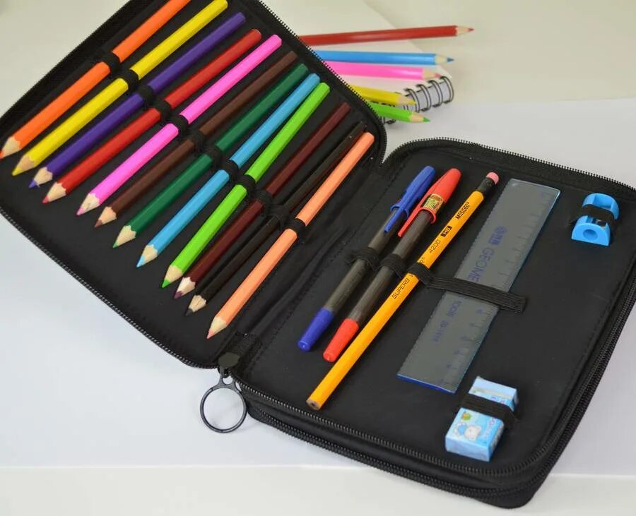 4 pencils cases. Pencil Case. Pencil Case with Pencils. ФНФ пенсил кейс. Rubber in the Pencil Case.
