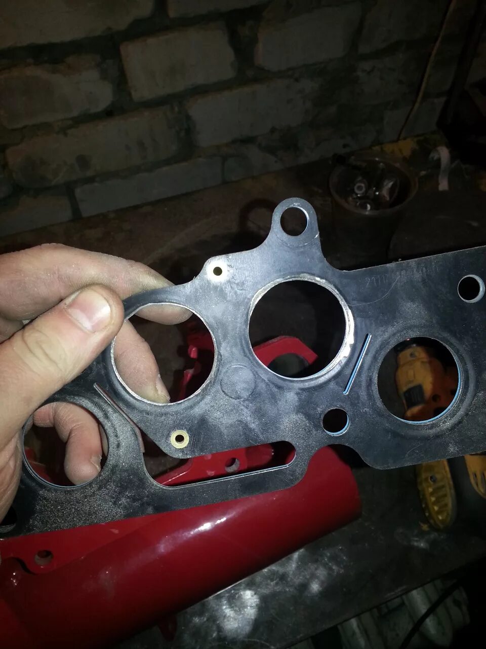 Прокладка ресивера гранта 8 клапанная. Прокладка ресивер калина. Прокладка рессивера ваз 1118 8 кл. Прокладка ресивер калина. Прокладки ресивера цс на приору.