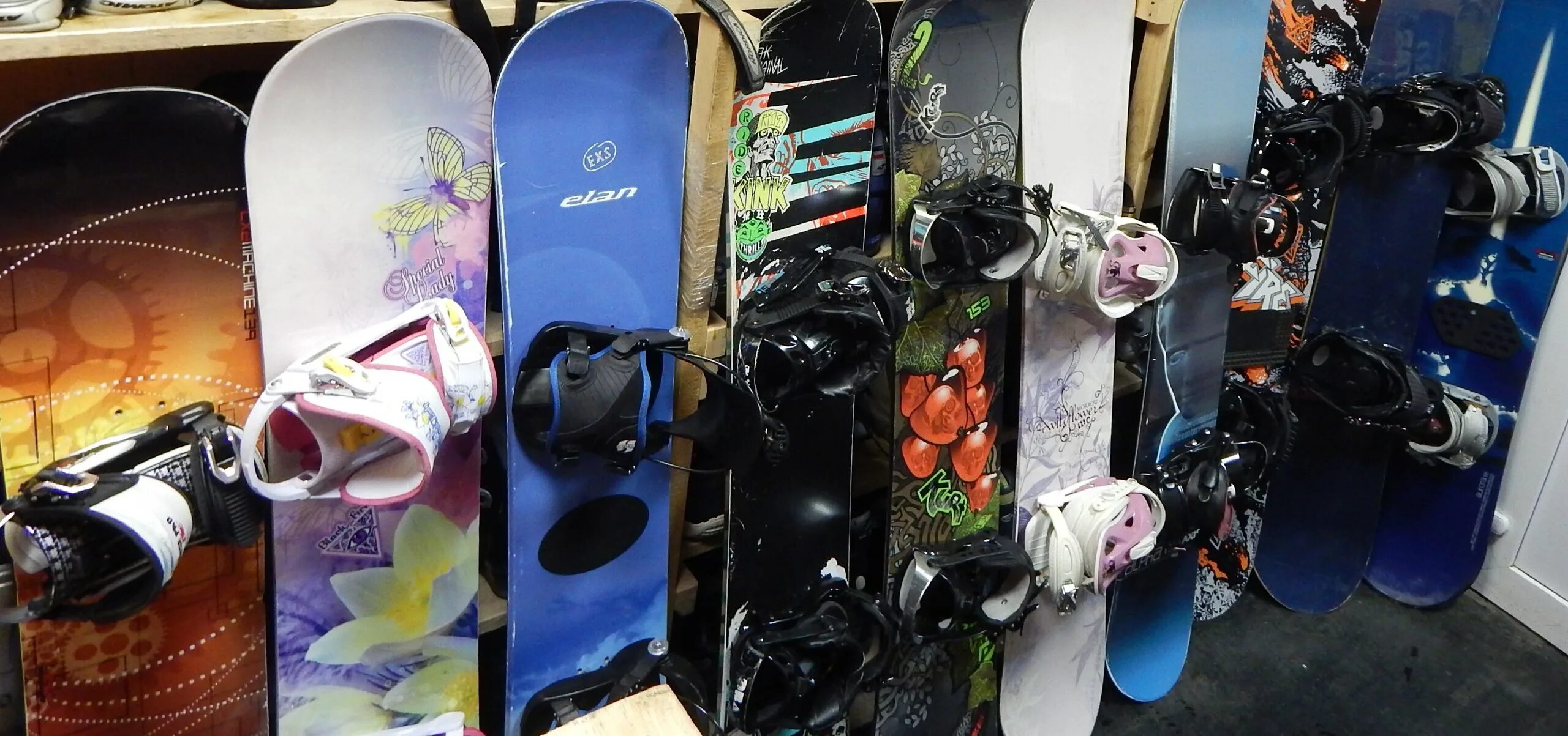 горнолыжка магнитогорск абзаково. губаха прокат горнолыжного снаряжения. стойки на сноуборде. губаха прокат горнолыжного снаряжения. зимний инвентарь.