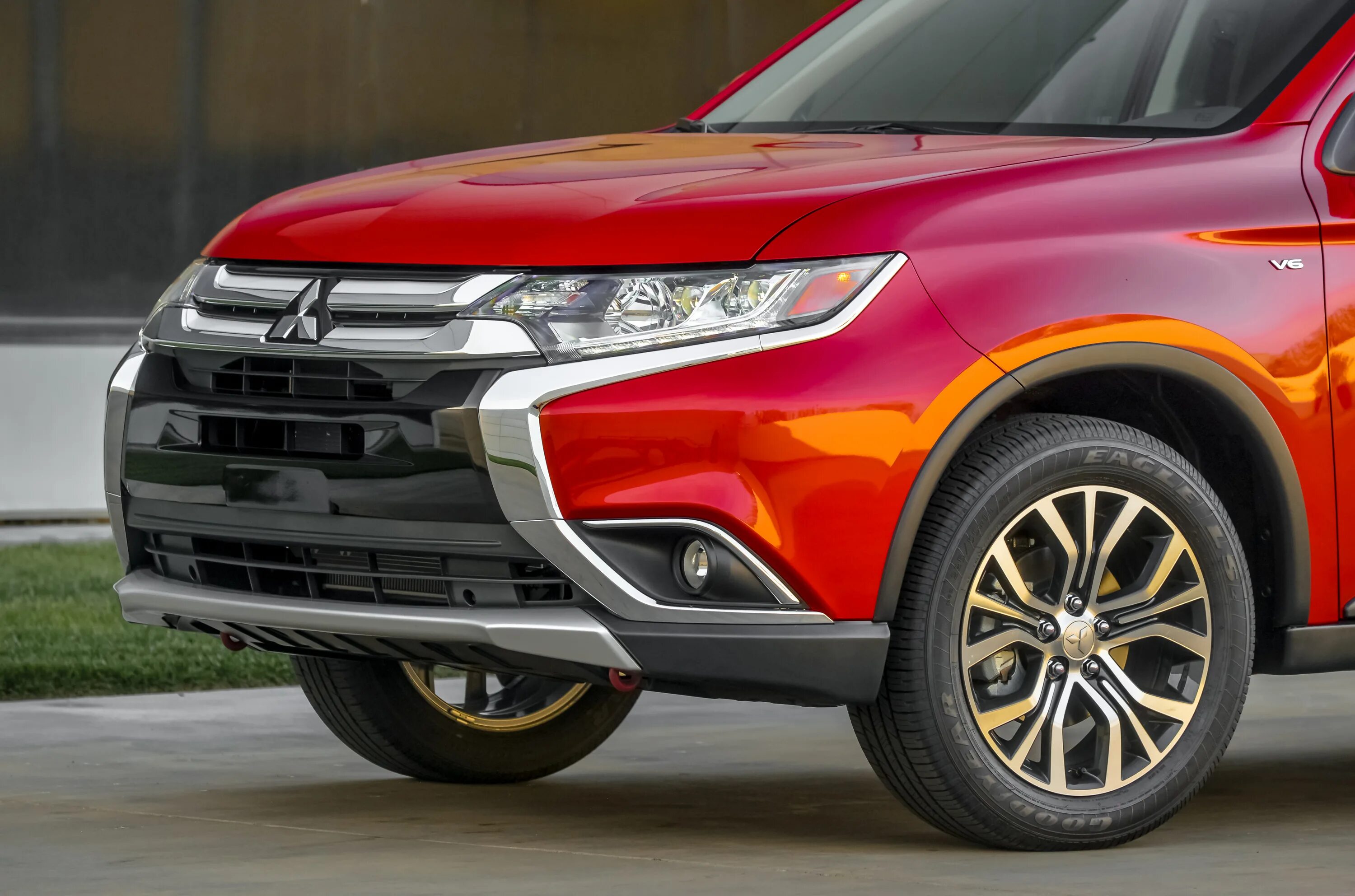 Mitsubishi Outlander 2016. Мицубиси Аутлендер 2016. Митсубиши Аутлендер 2016. Митсубиси Outlander 2016. Мицубиси аутлендер 2015 год