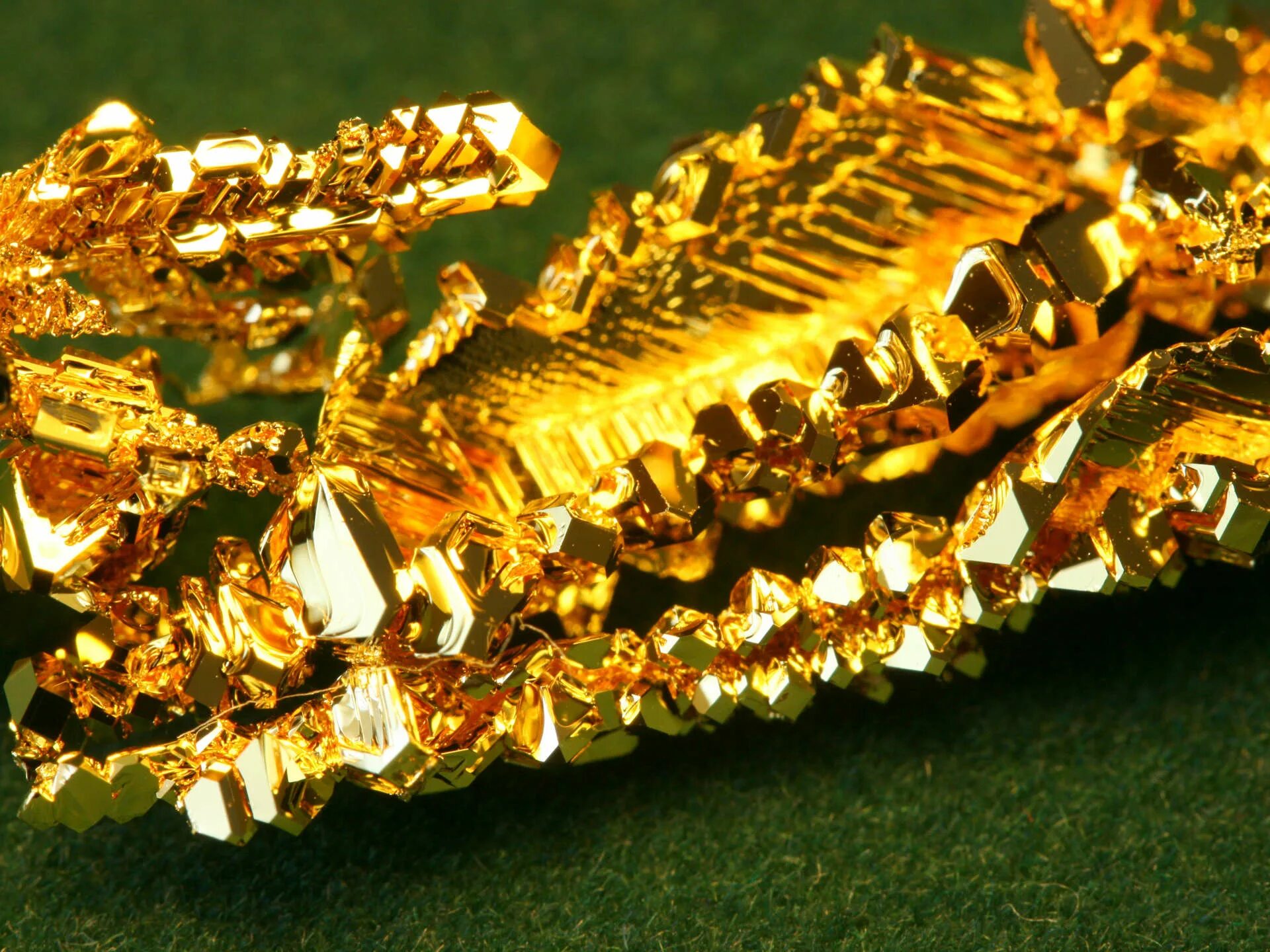Gold trade. Золото. Золотой резерв. Слиток золота. Нацбанк кр золото.