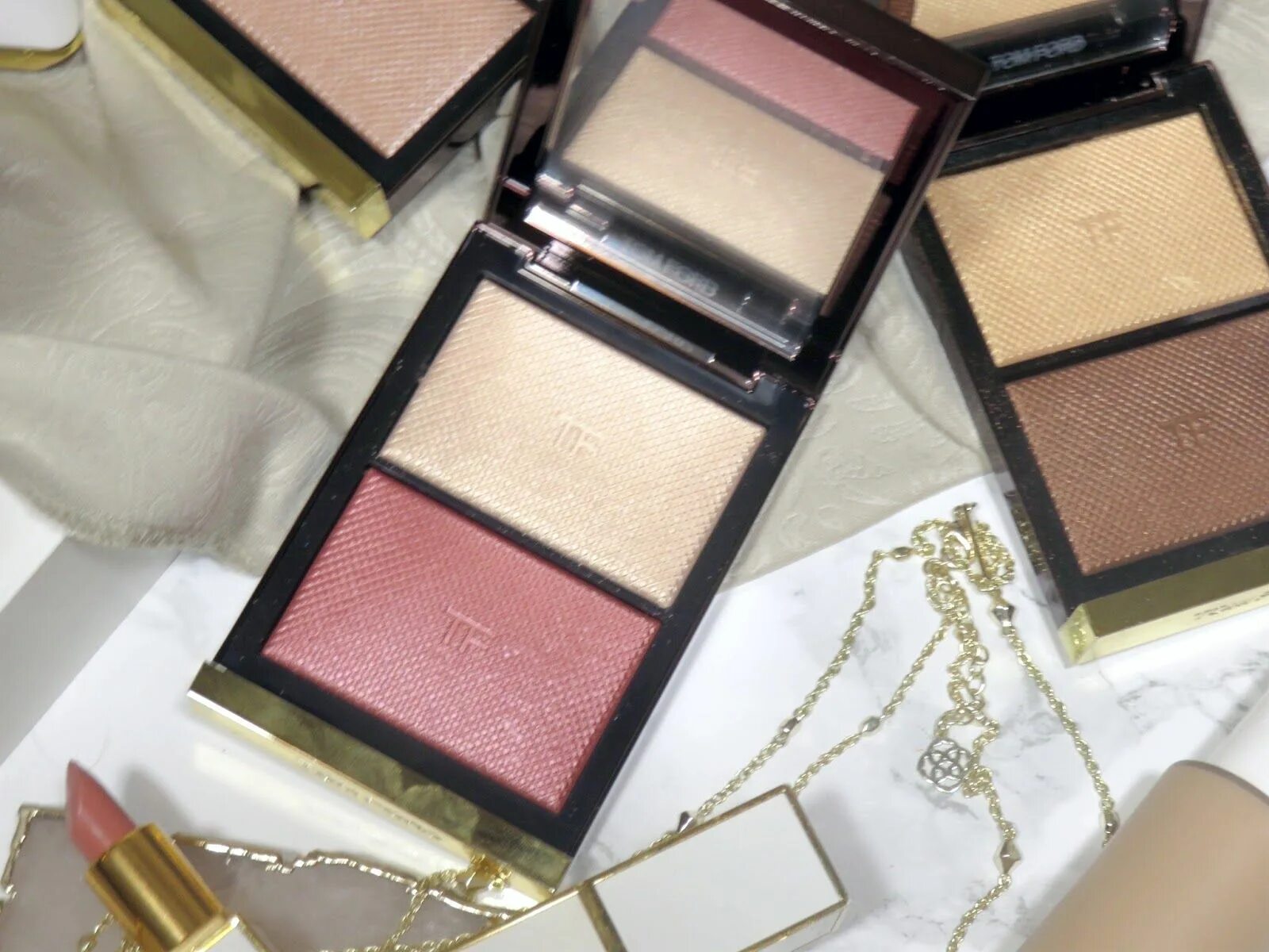 Tom ford illuminating skin duo. Tom ford illuminating skin duo. Tom ford duo. Tom ford skin illuminating powder duo 01 moodlight. Том форд двойные тени.