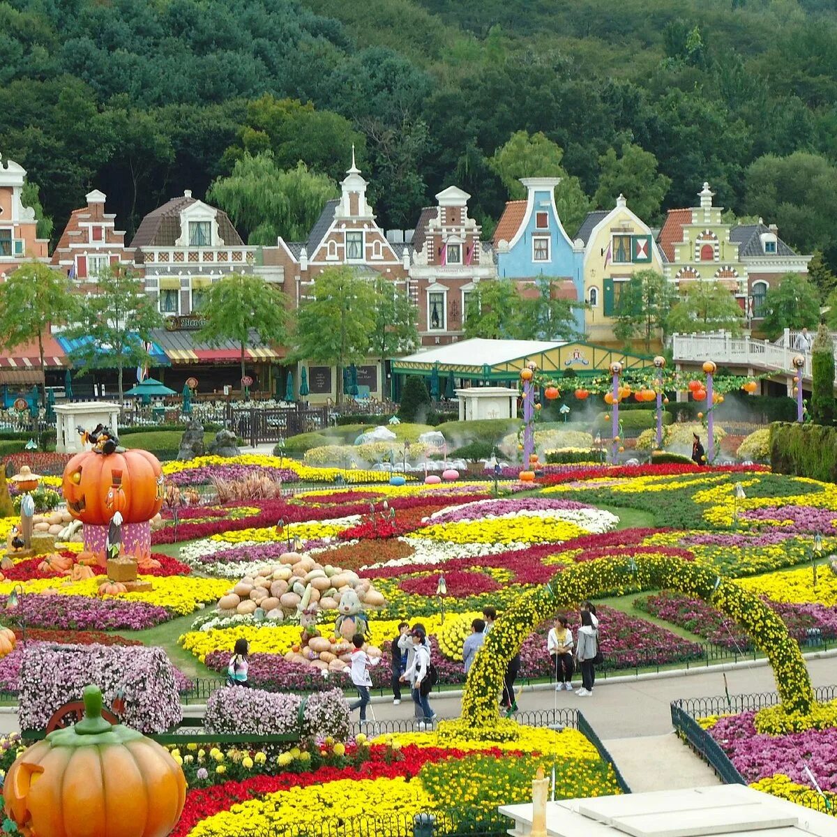 Сеул парк аттракционов everland. Эверленд южная корея. Сеул парк аттракционов everland. Эверленд корея. Парк эверленд в корее.