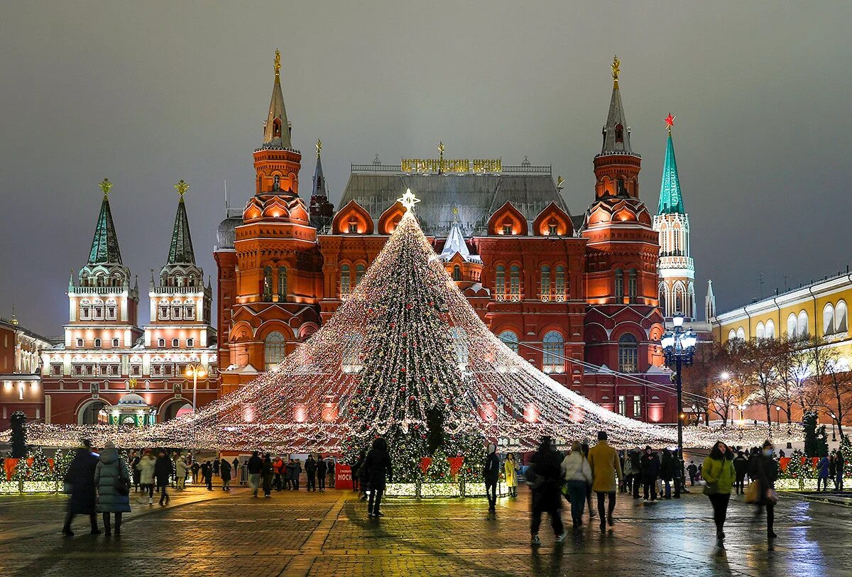 События новый год москва. Елка в Москве 2022 на красной площади. Красная площадь в Москве 2020г. Елка на красной площади 2021 в Москве. Красная площадь Москва сейчас 2022.