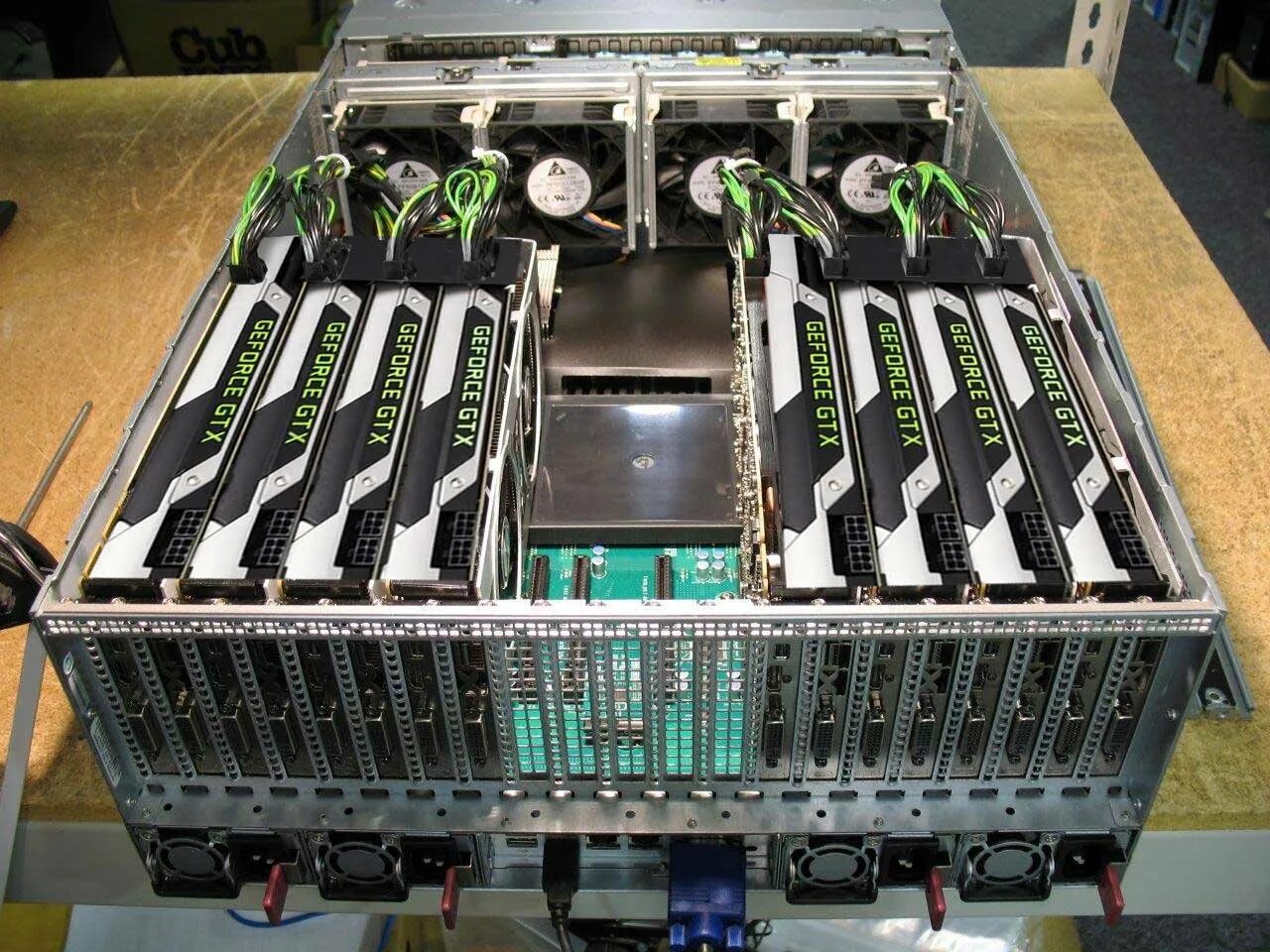 Корпус на 8 карт. Майнинг ферма 3090. 1080 Ti в корпусе. Корпус для майнинг 3060 ti. Майнинг ферма 3060.