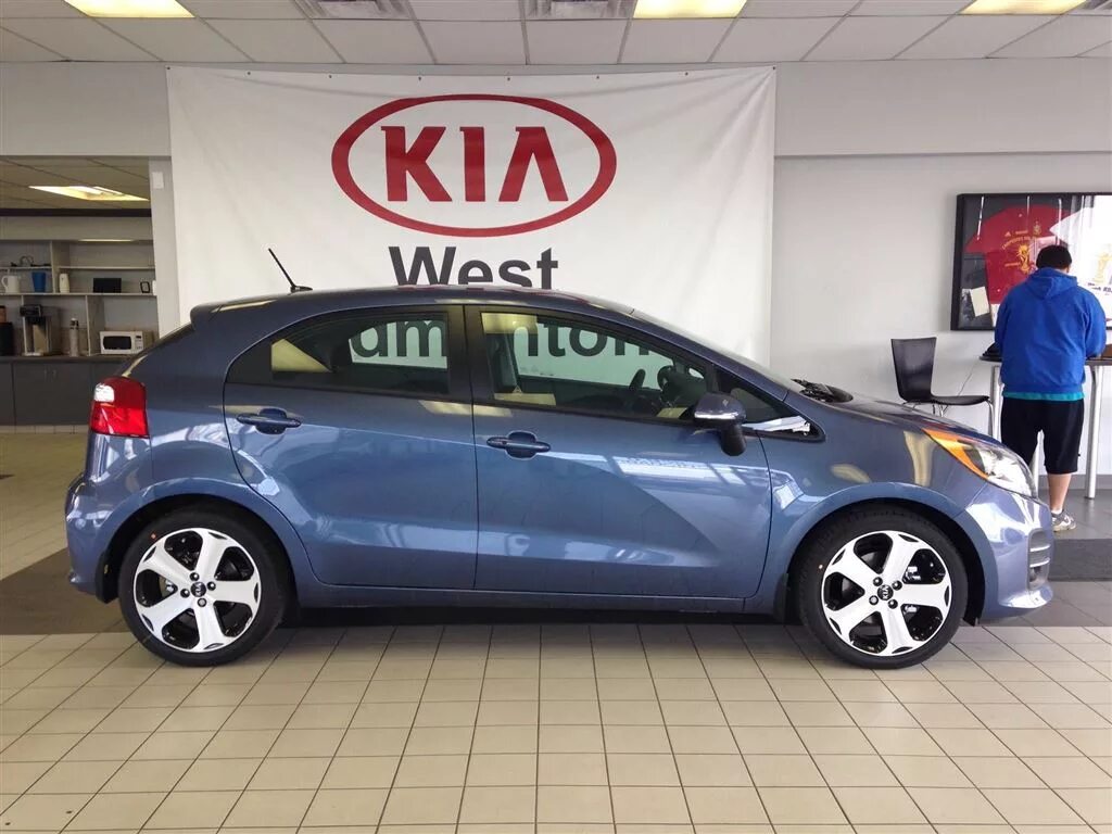 Диски на киа рио х лайн 17 радиус. Kia rio x line r16. Kia rio x-line диски 15. Kia rio x колёса 17 r. Kia rio x line на 17 колесах.