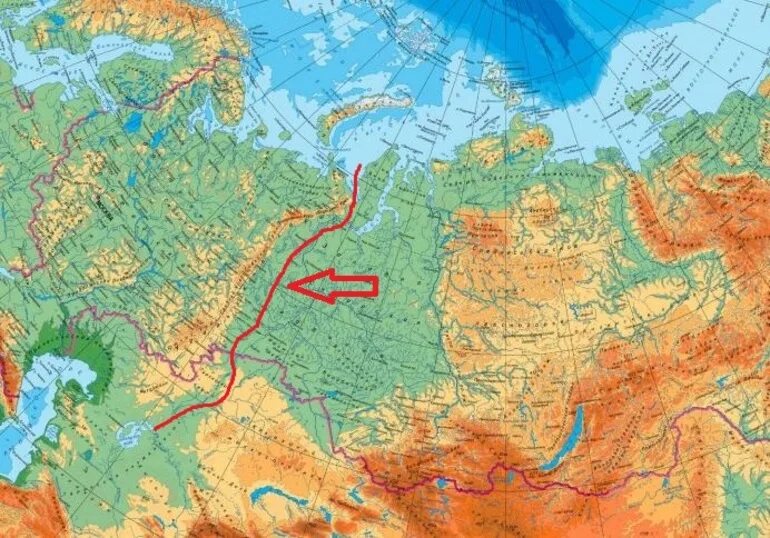 граница проходит южнее горы