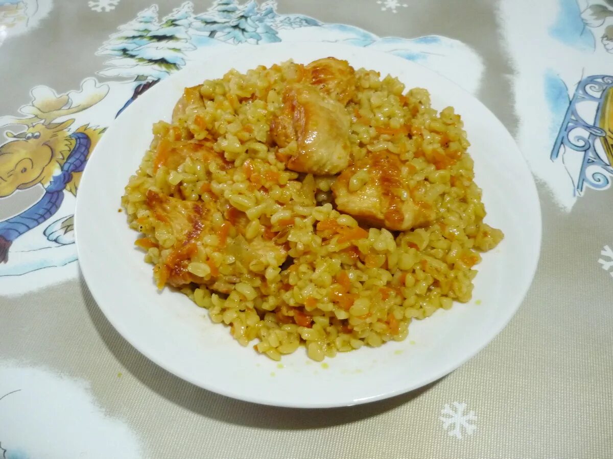 плов турецкий с булгуром. плов из булгура с индейкой в мультиварке. плов из индейки в мультиварке. булгур с индейкой пп. плов булгур турецкий.