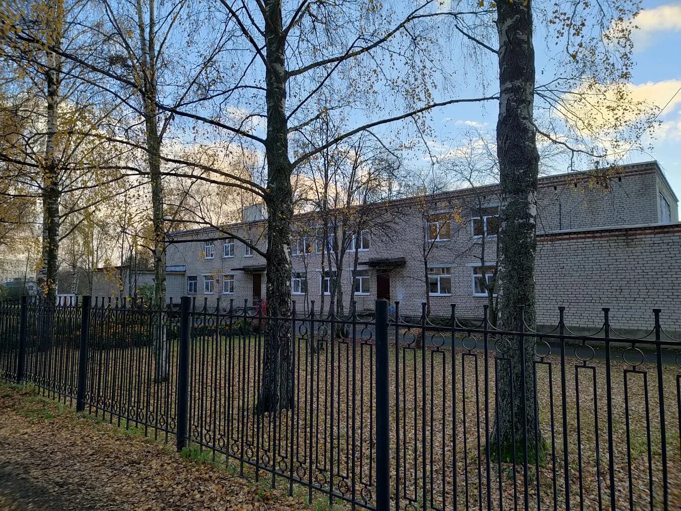 Значок физико-математического лицея. Фмл углич. Угличский физико-математический лицей. Физико-математический лицей углич 2022. Физико-математический лицей углич.