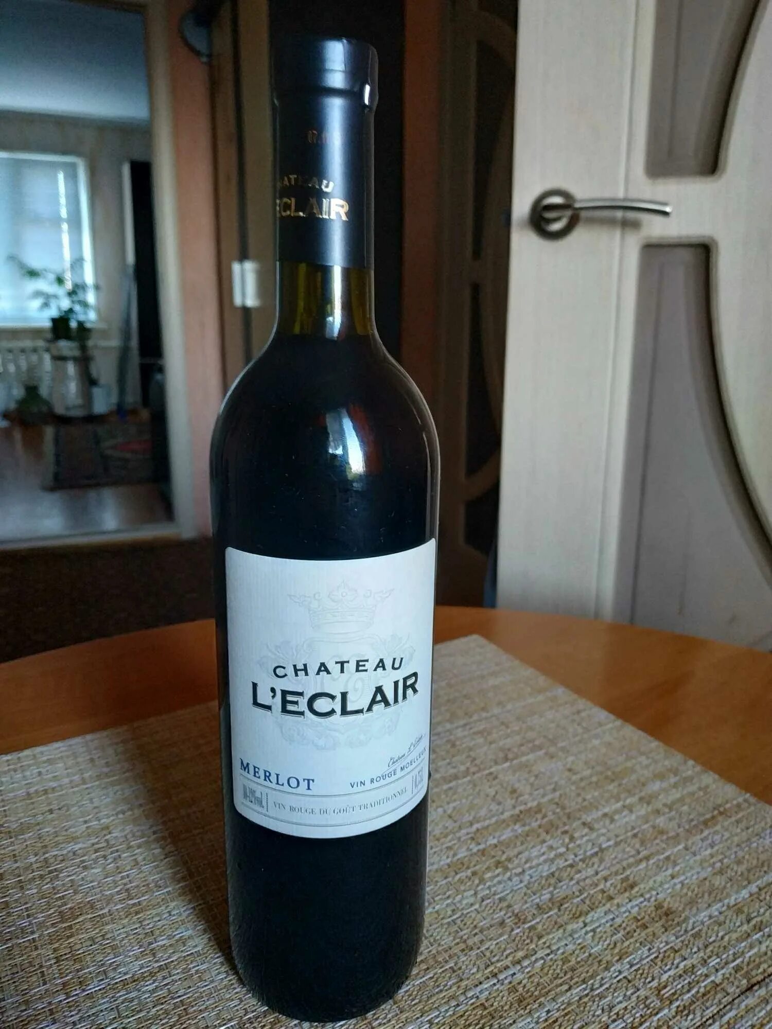 Вино Шато Леклер красное. Вино Шато Леклер Мерло. Chateau l'Eclair Merlot Пятерочка. Chateau Leclair красное полусладкое. Купить вино ле