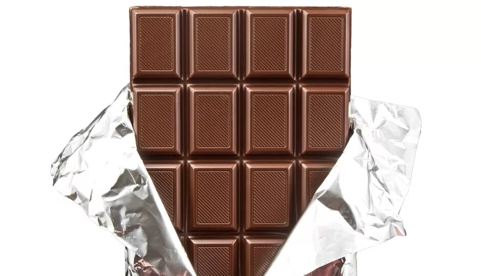 Bar of chocolate. Плитка шоколада в обертке. Открытая шоколадка. Шоколадка на белом фоне в обертке. Шоколад на белом фоне в упаковке.
