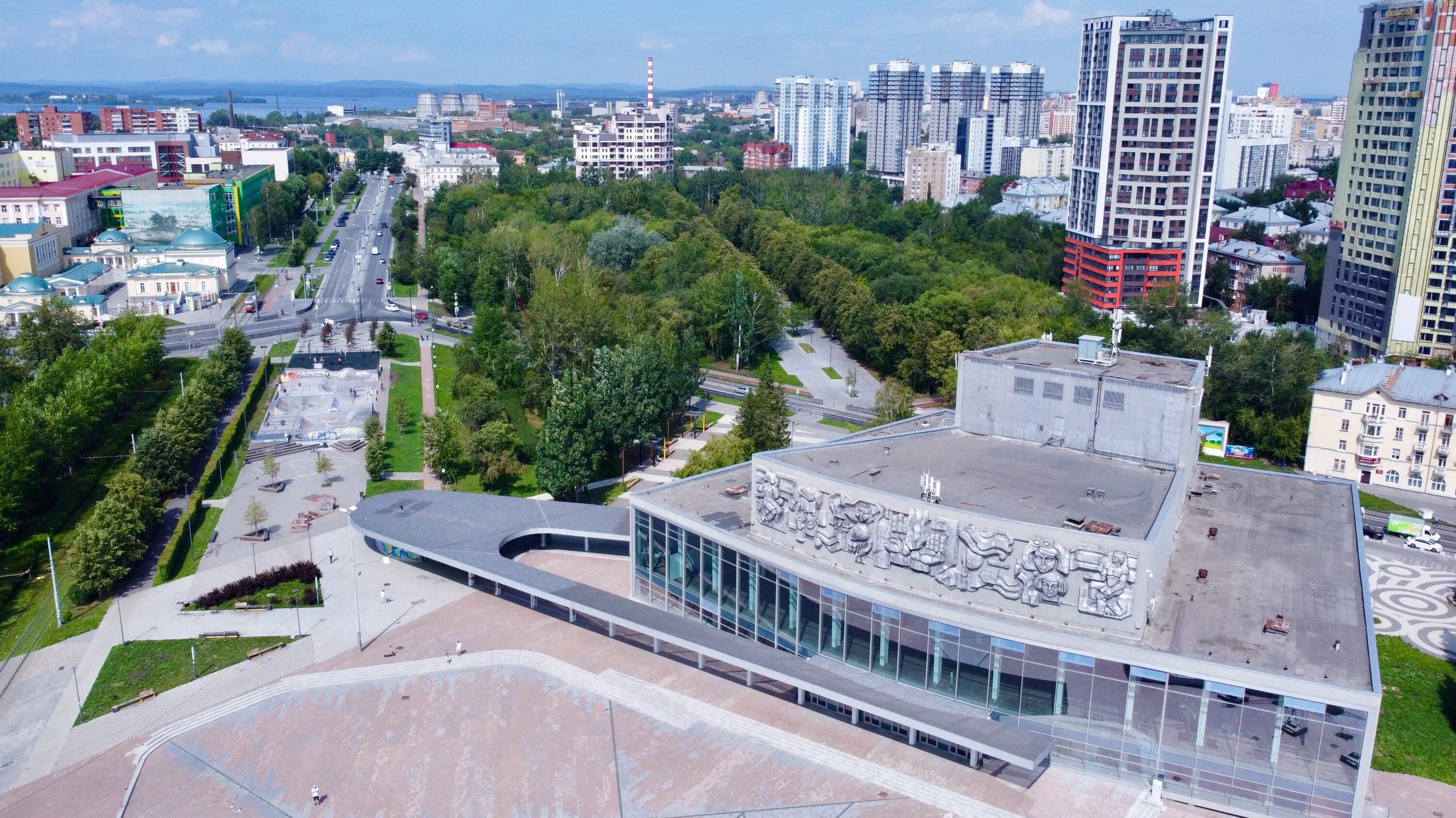 Дворец молодежи город екатеринбург. Дворец молодёжи екатеринбург. ленина 1 дворец молодежи. дворец молодежи екатеринбург вид сверху. ленина 1 екатеринбург.